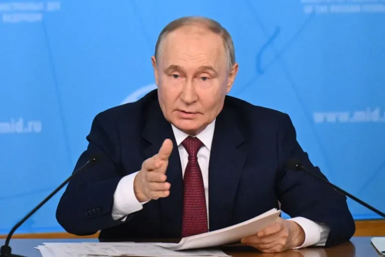Putin propõe que Ucrânia tenha 'administração internacional temporária'