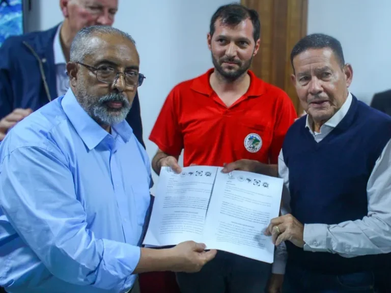 Fórum das Entidades Populares do Campo apresenta reivindicações dos pequenos atingidos no RS 
