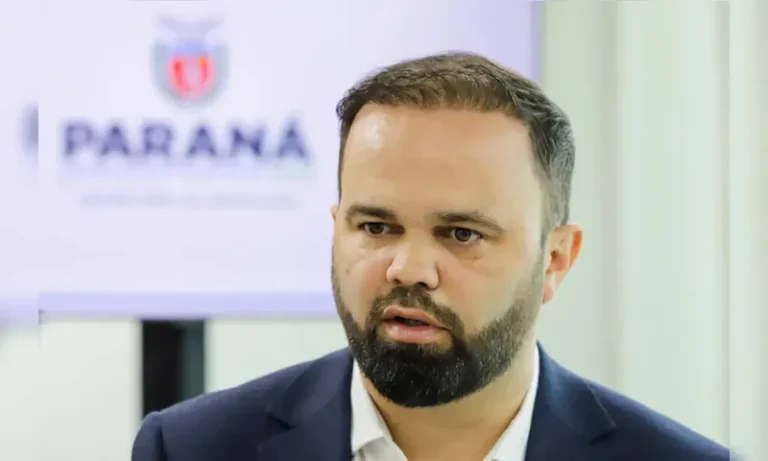 'Fala do Secretário de Educação do PR é de quem quer o colapso entre os professores"