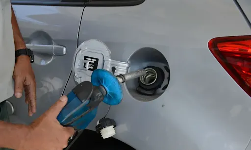 Gasolina mais cara a partir desta quarta-feira (10); Petrobras reajusta em 7,12%