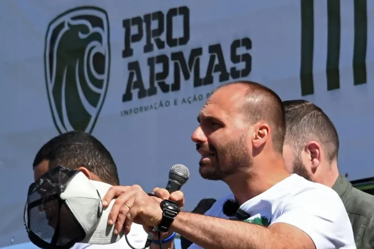 Eduardo Bolsonaro: vira lata ou vivandeiro?