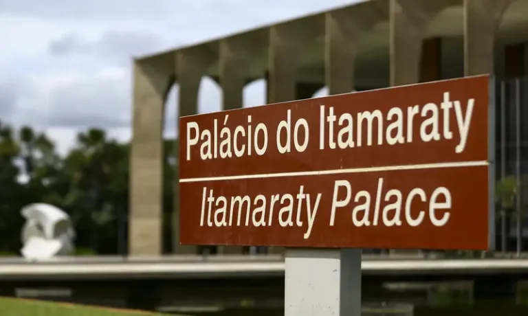 Itamaraty rebate Estados Unidos por críticas a decisões do STF