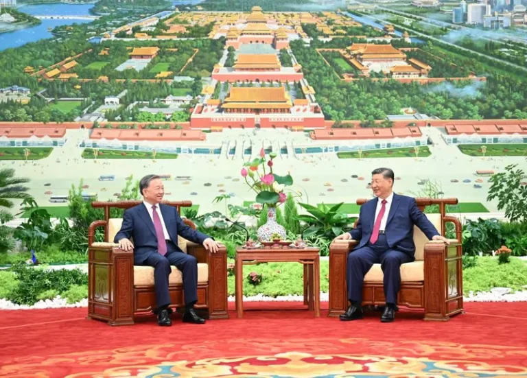 Reuniões de alto nível e 14 acordos marcam primeira viagem de presidente do Vietnã à China