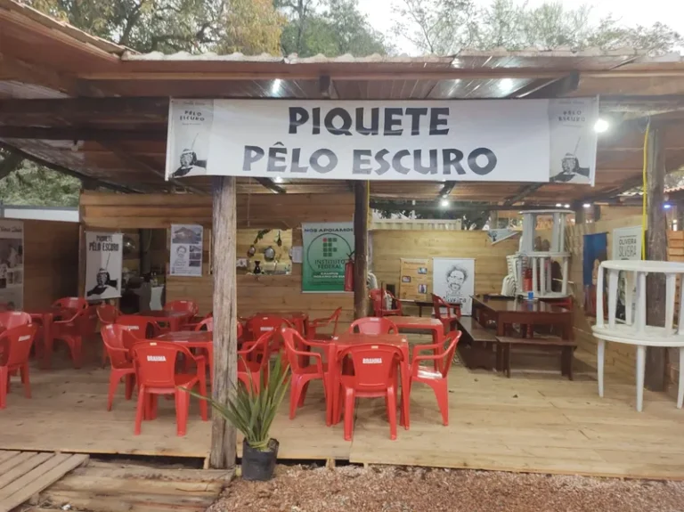Porto Alegre: espaço de tradições gaúchas homenageia Oliveira Silveira, poeta e ativista negra