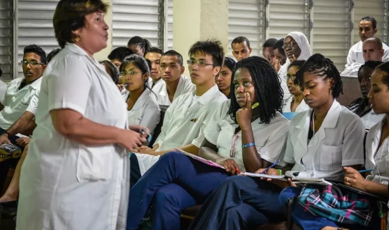 Brazilian doctors launch solidarity campaign with Cuba 