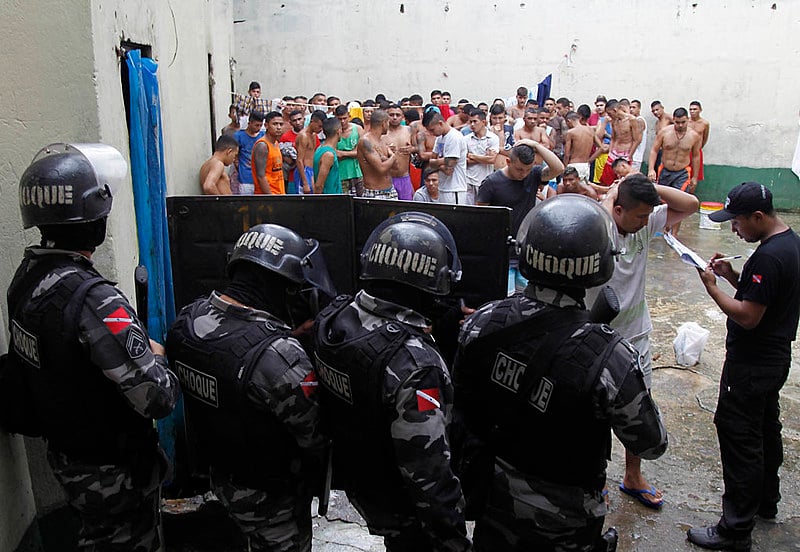 Espaços de privação de liberdade, como as penitenciárias, são acompanhados por peritos que atuam em âmbito nacional e estadual