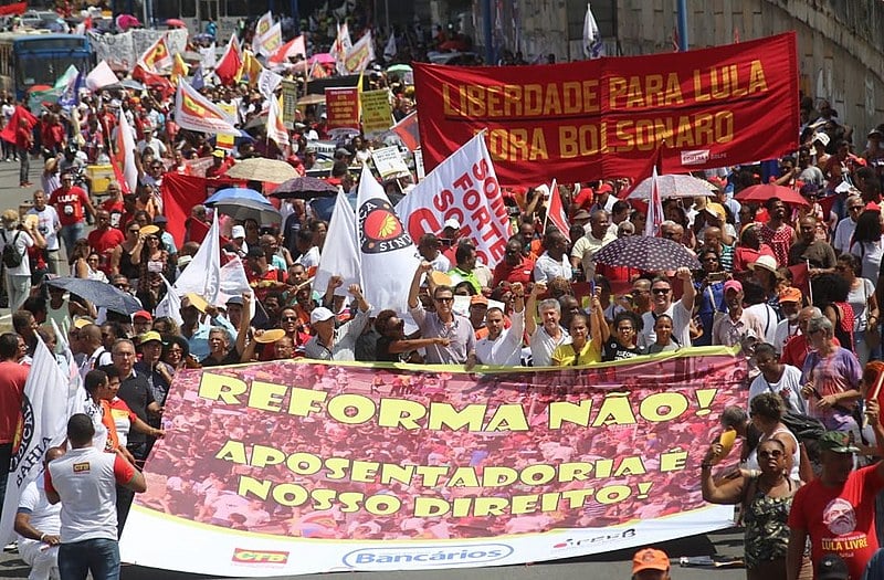 No dia 22 de março,  milhares de pessoas foram as ruas para protestar contra a Reforma da Previdência.