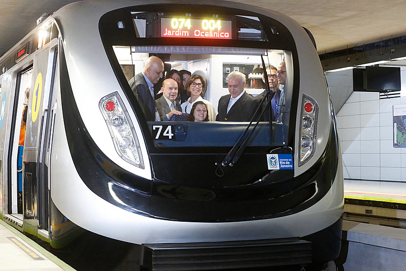 Linha 4 foi inaugurada sem uma estação e não completou a fase de testes