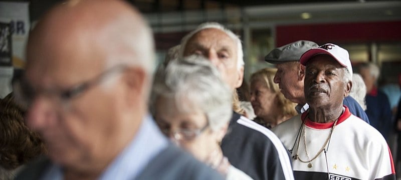 Futuro governo federal está criando obstáculos para impedir o acesso da classe trabalhadora a seu descanso digno
