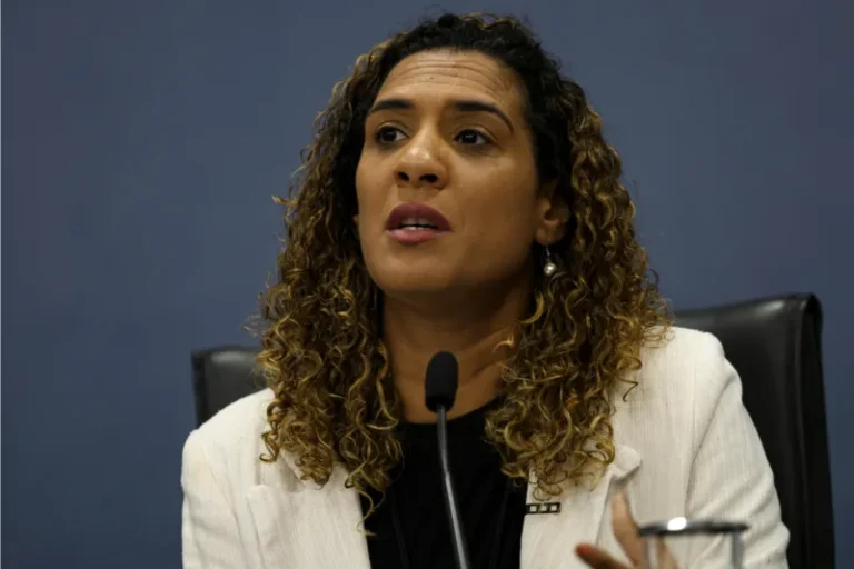 Anielle rebate Silvio Almeida e diz que ex-ministro tenta 'descredibilizar vítimas'  