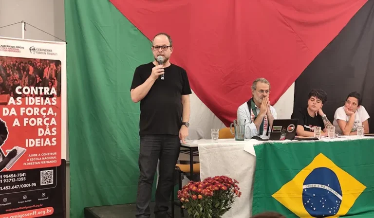 Brasil tem 'papel a cumprir' rompendo relações com Israel, defende Breno Altman