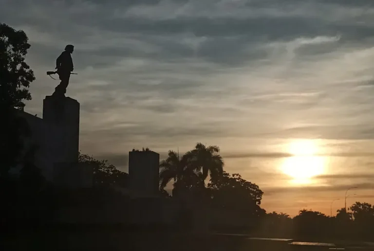  'A única coisa que não podemos perder é a sensibilidade humana', diz a filha de Che Guevara 