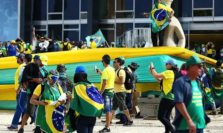 Artífices do golpe: o acerto de contas com a Justiça e o desafio da democracia