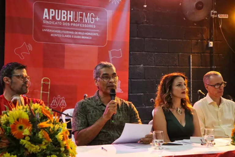 ‘Educação em disputa’: novo presidente do sindicato de professores da UFMG avalia conjuntura 