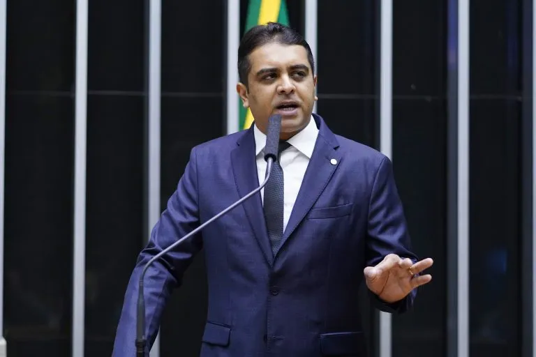 Pernambucano vota a favor de proibir o aborto mesmo em casos de estupro ou risco de morte