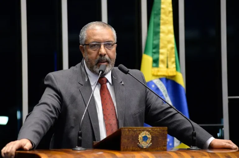 Paulo Paim: Influência das redes contra escala 6x1 pode inspirar reinvenção do sindicalismo