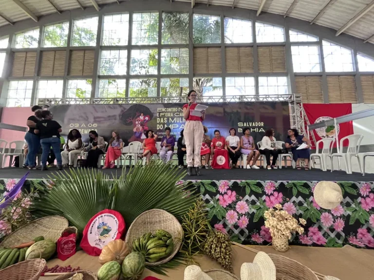 Encontro de mulheres do MPA debate produção de alimentos e soberania alimentar em Salvador