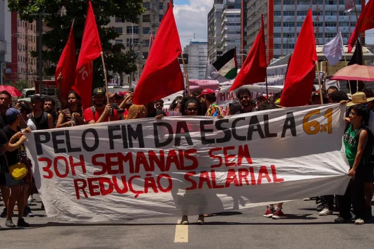 Cautela do governo sobre escala 6 por 1 é momentânea, para aprovar isenção do IR, diz deputado