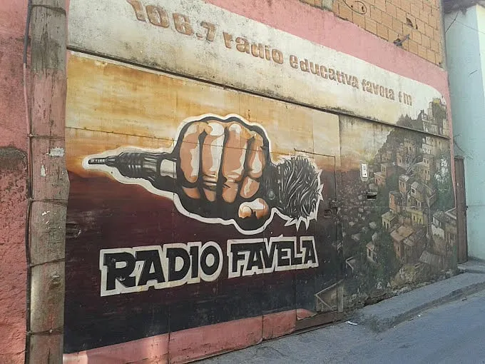 'A verdadeira voz do Brasil': em Belo Horizonte, Rádio Favela comemora 48 anos