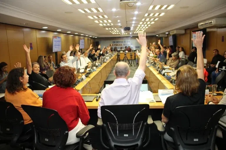 Sem a dignidade dos trabalhadores, não há SUS do tamanho do povo brasileiro