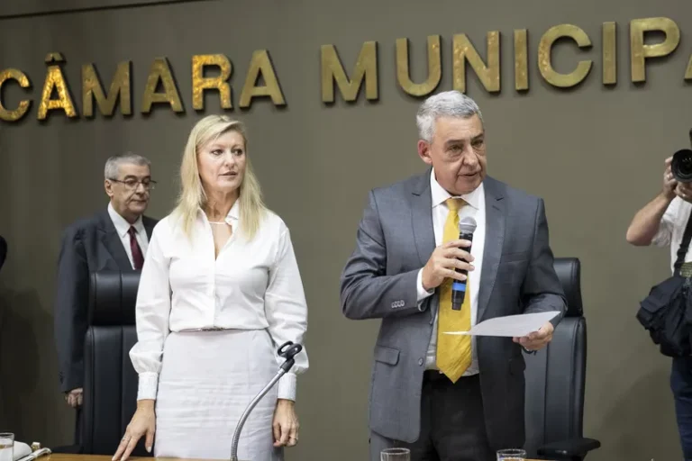 Partidos de oposição reagem após Melo sugerir direito de defender volta da ditadura militar