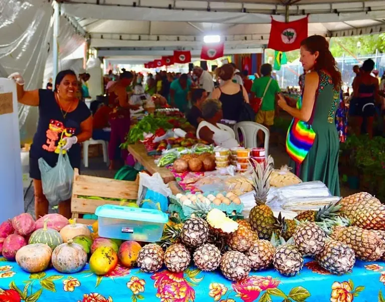 Feira da Reforma Agrária Cícero Guedes é declarada Patrimônio Cultural Imaterial do RJ