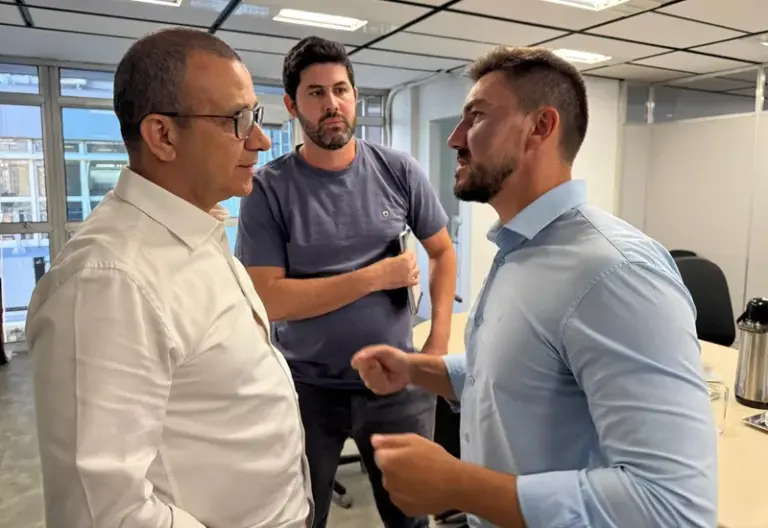 Adão Pretto Filho e MST cobram agilidade do estado para regularizar termo de concessão 