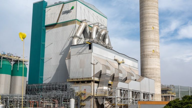 Vazamento de cloro líquido em fábrica de celulose em Guaíba (RS) coloca população em alerta