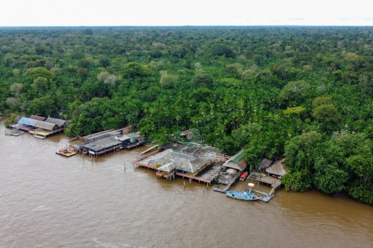 Combu Island, in the Brazilian state of Pará, faces negative impacts of tourism before COP30