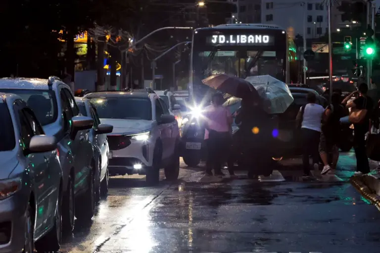 São Paulo registra terceira maior chuva desde 1961, diz Defesa Civil