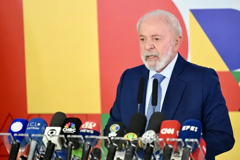 'Quem tem que cuidar de Gaza são os palestinos', diz Lula sobre plano de Trump 