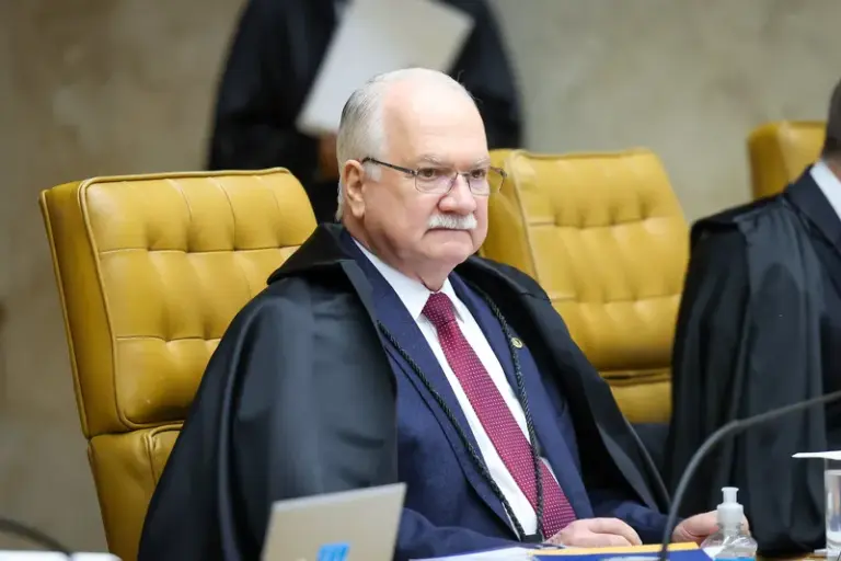 'O desafio é combater o crime sem cometer crimes', diz Fachin sobre ADPF das Favelas
