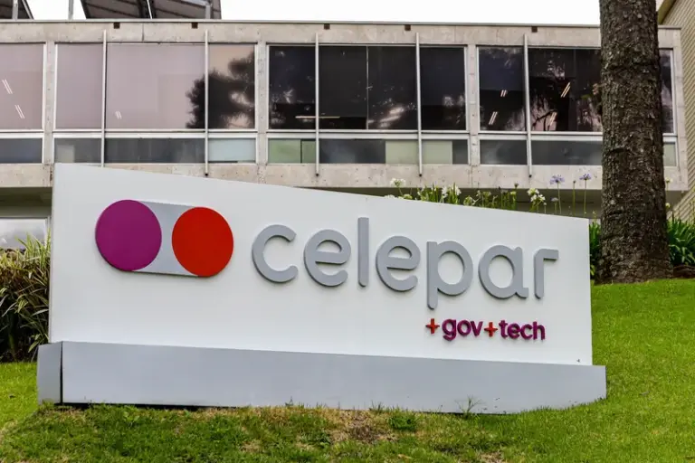 MP-PR investiga privatização da Celepar após resistência do governo em liberar documentos