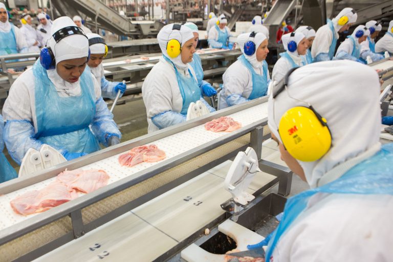 Medidas do governo para reduzir preço da comida são positivas, mas insuficientes, dizem especialistas