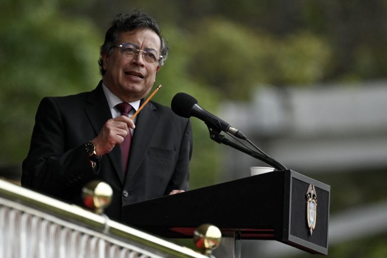 Ferramenta de resistência do governo Petro são as mobilizações populares, diz analista