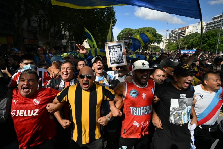 Jornalista está em estado crítico após repressão policial em protesto de aposentados argentinos