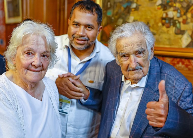 Em posse de Orsi, Pepe Mujica manda mensagem de esperança ao MST