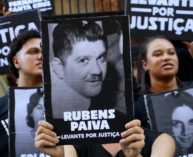 Familiares de vítimas da ditadura militar reivindicam reparação e entregam pedido de anistia