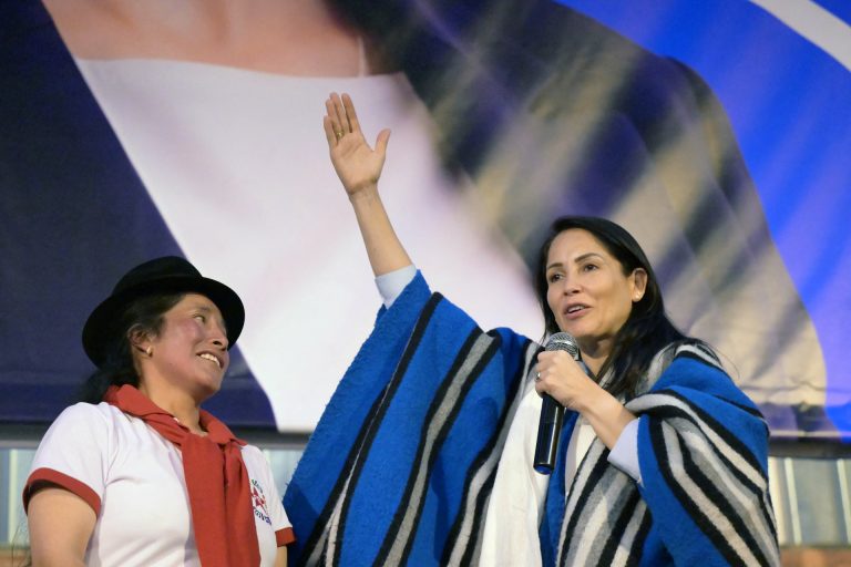 Candidata de esquerda no Equador denuncia mudanças em sua equipe de segurança 
