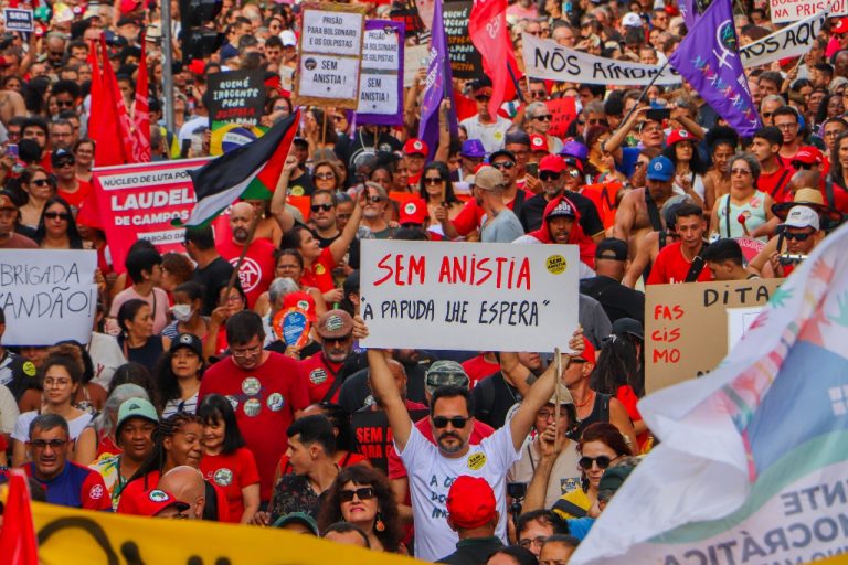 Congresso Nacional não pode ser o centro da impunidade, diz coordenador do MTST sobre anistia