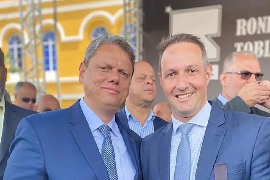 Tarcísio e Derrite