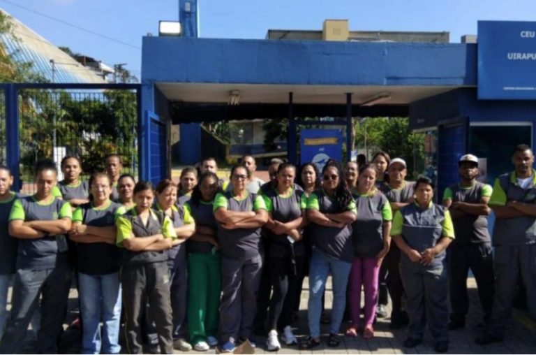 Terceirizados de escolas da Prefeitura de SP relatam atraso em pagamentos e fazem paralisação