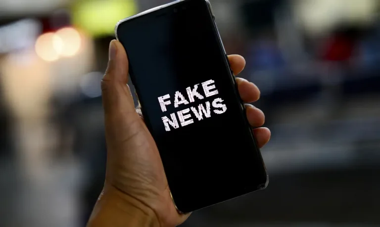 Fake news e as big techs
