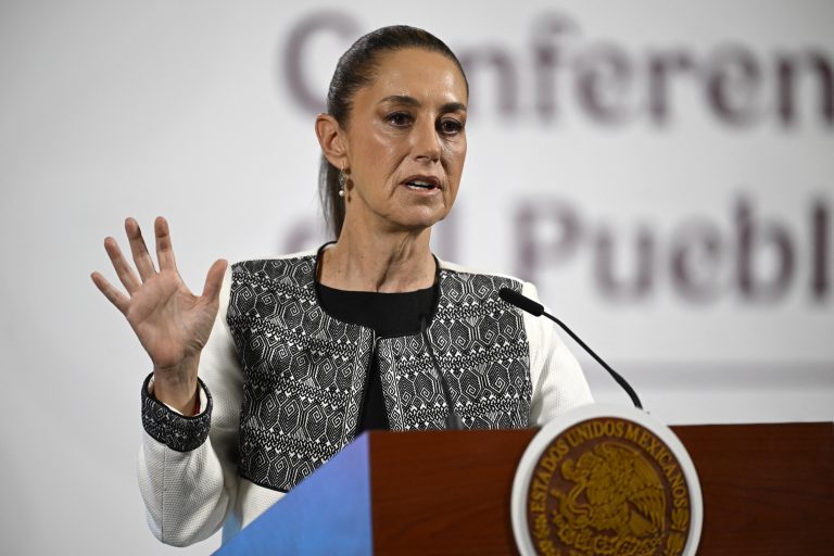 Sheinbaum aplaude recuo de Trump em não aplicar tarifas recíprocas ao México