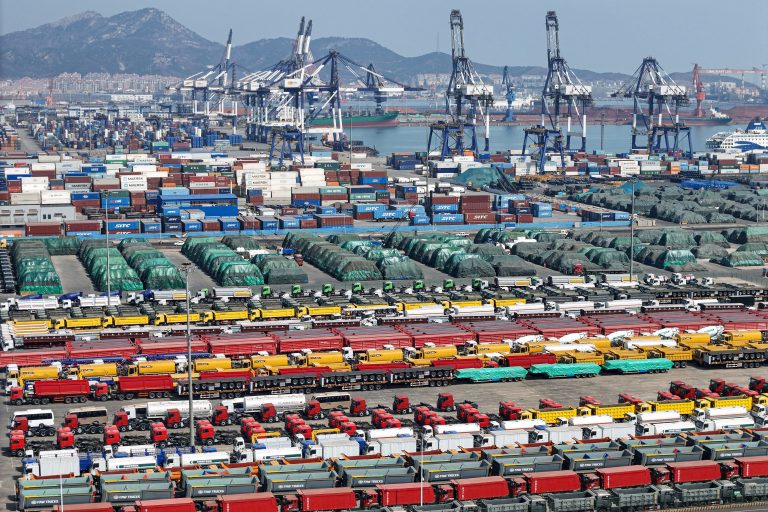 China diz que tarifaço de Trump 'coloca em perigo' economia mundial e terá resposta