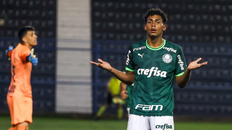 'Até quando?': um apelo por um futebol antirracista