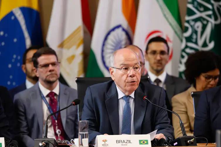 Brasil abre evento do Brics pedindo ‘retirada total’ das forças israelenses de Gaza
