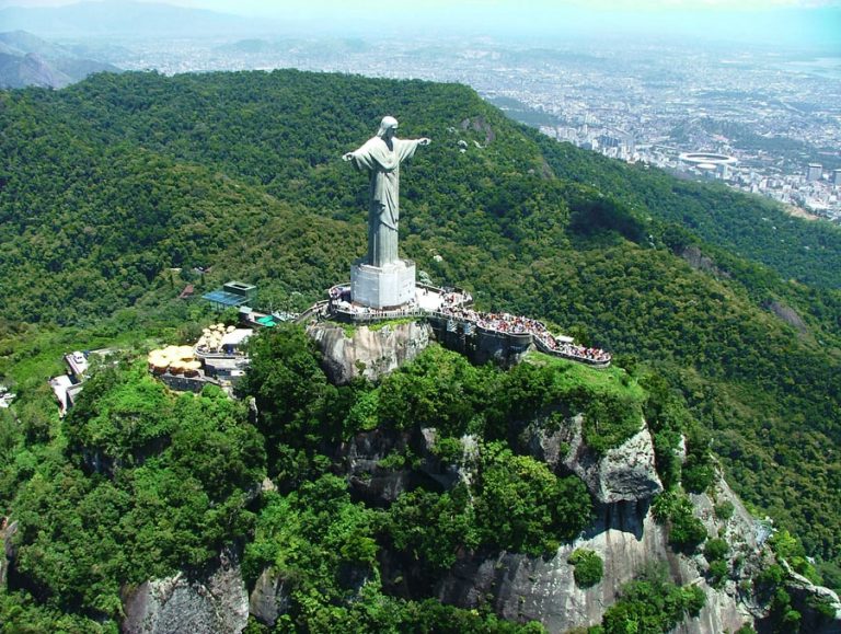 Campanha 'O Corcovado é da floresta' defende gestão pública para a área do Cristo Redentor