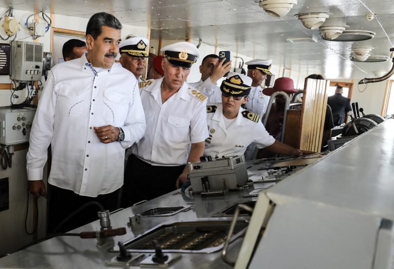 Venezuela denuncia navio militar na costa do Essequibo após acordo entre Guiana e Reino Unido
