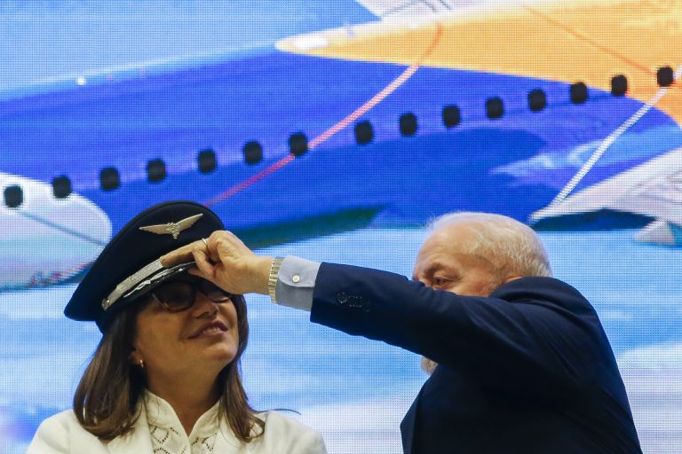 Janja cumpre agendas na Rússia enquanto aguarda Lula, que viaja na quinta-feira (8)